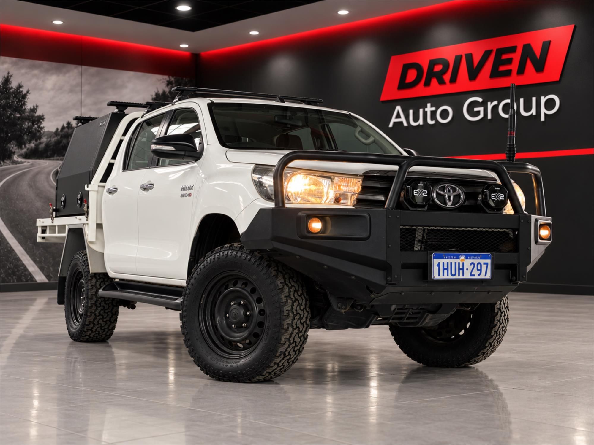 2016 TOYOTA HILUX
