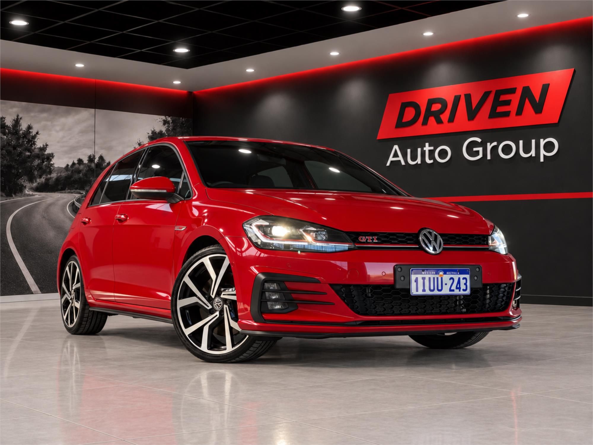 2019 VOLKSWAGEN GOLF